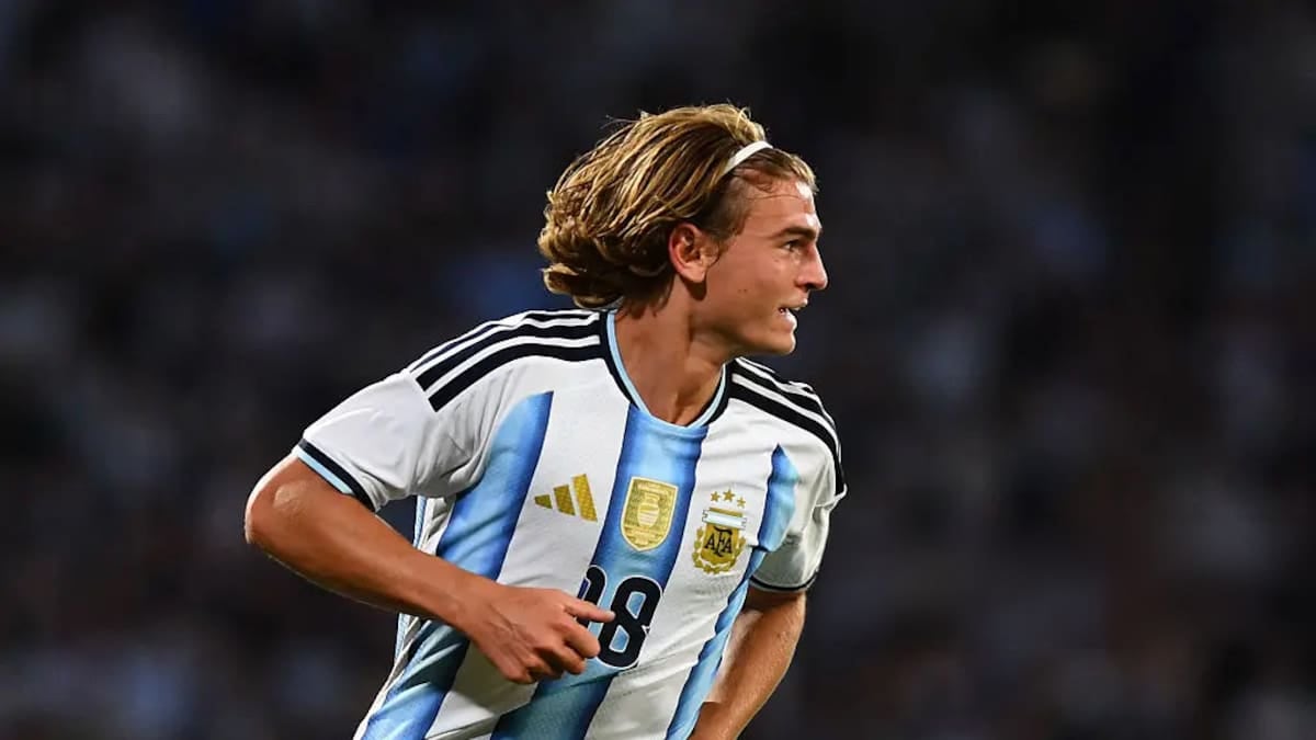 El Toro la rompió y la Selección se floreó en Córdoba: Argentina 2-0 a Bolivia al entretiempo