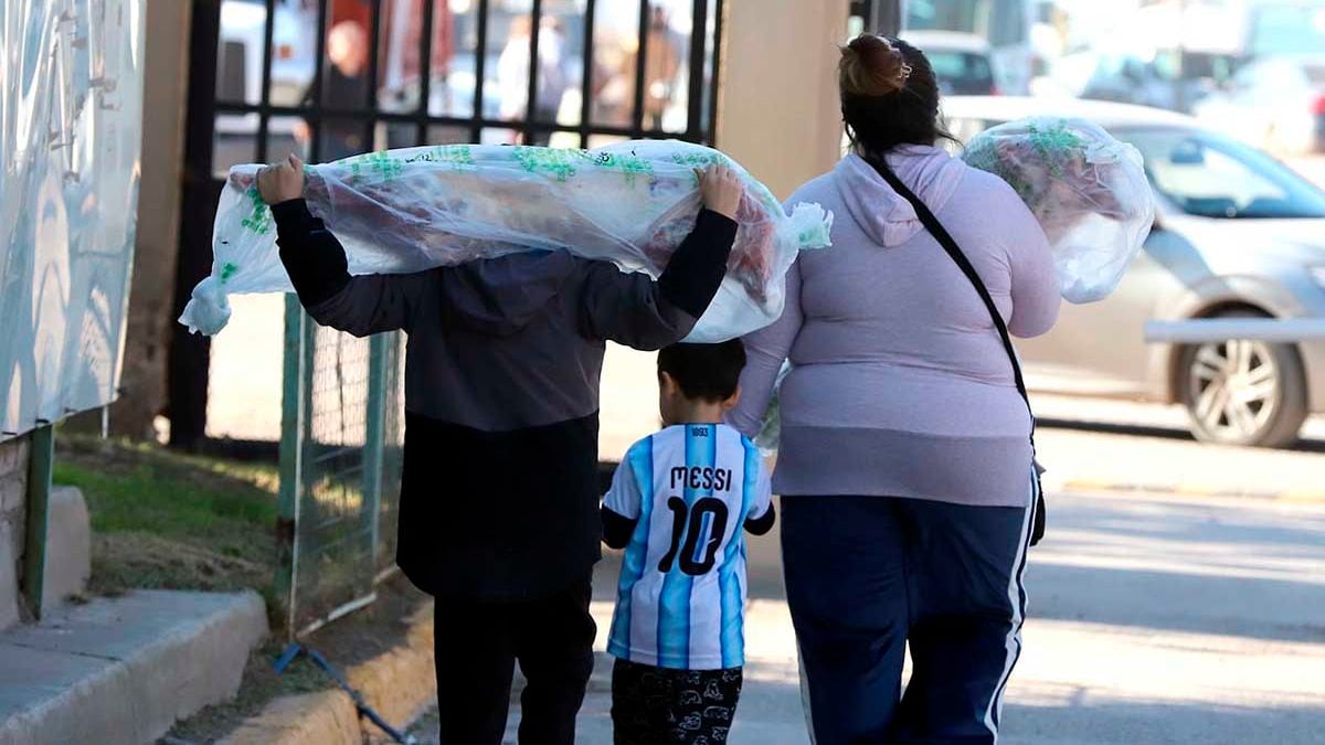 Chivito del norte neuquino y trucha patagónica, los protagonistas de la apertura del Mercado Concentrador durante dos sábados seguidos