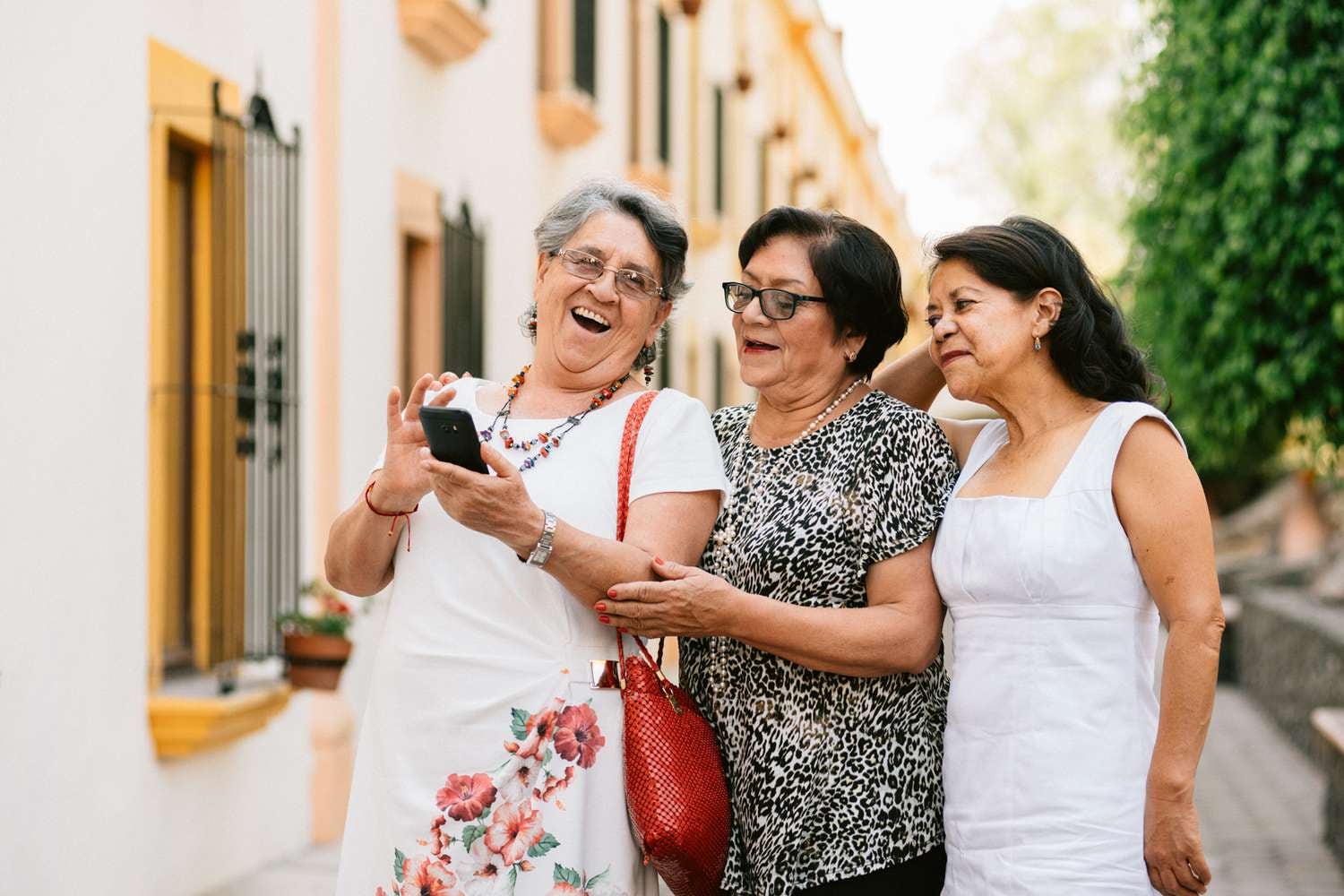 Sandra y Eleanor, las amigas texanas de 85 años que ya pasaron por medio mundo y no piensan parar