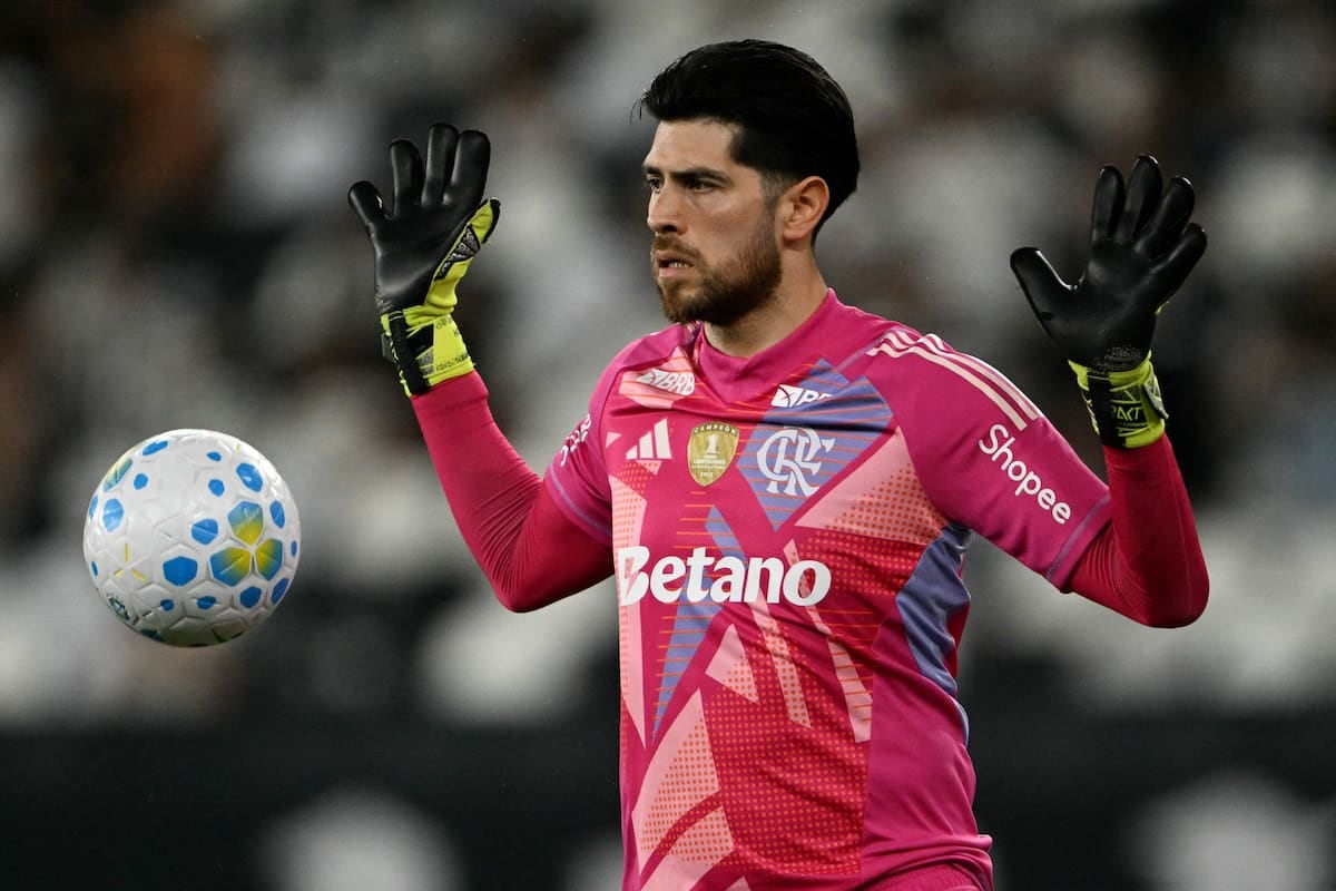 Rossi la vio redonda y la mandó a guardar al área: el regalo que le arruinó la noche a Flamengo