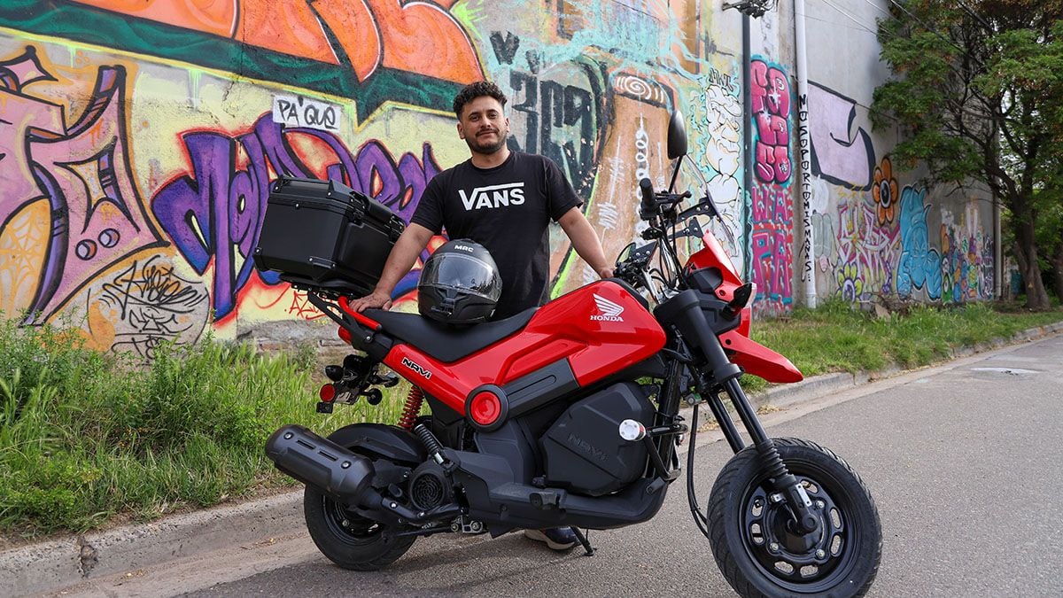De Neuquén a Alaska en una moto de cien kilos: la despedida de Nicolás antes de desaparecer en el camino