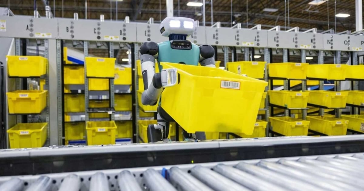 Amazon ya convive con un millón de robots en sus depósitos: ¿trabajan mejor o se accidentan más?