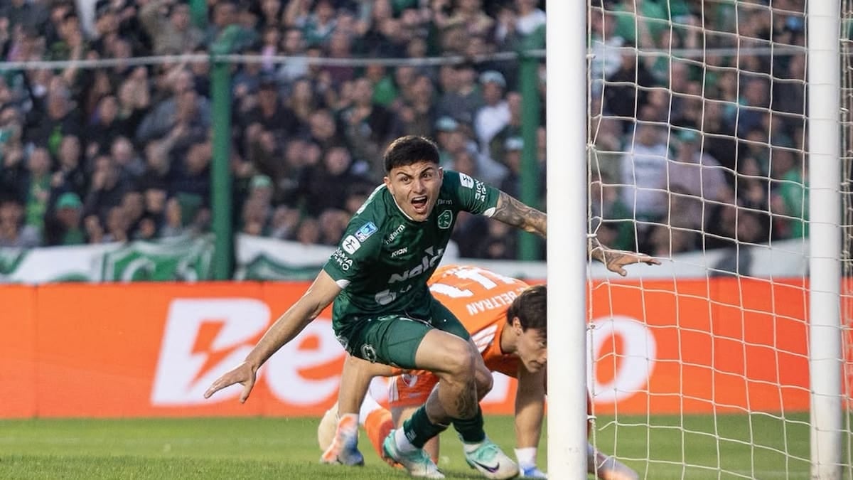Contrera lo desmintió a todos: Sarmiento le ganó a River en Junín y estira su ilusión en el Clausura