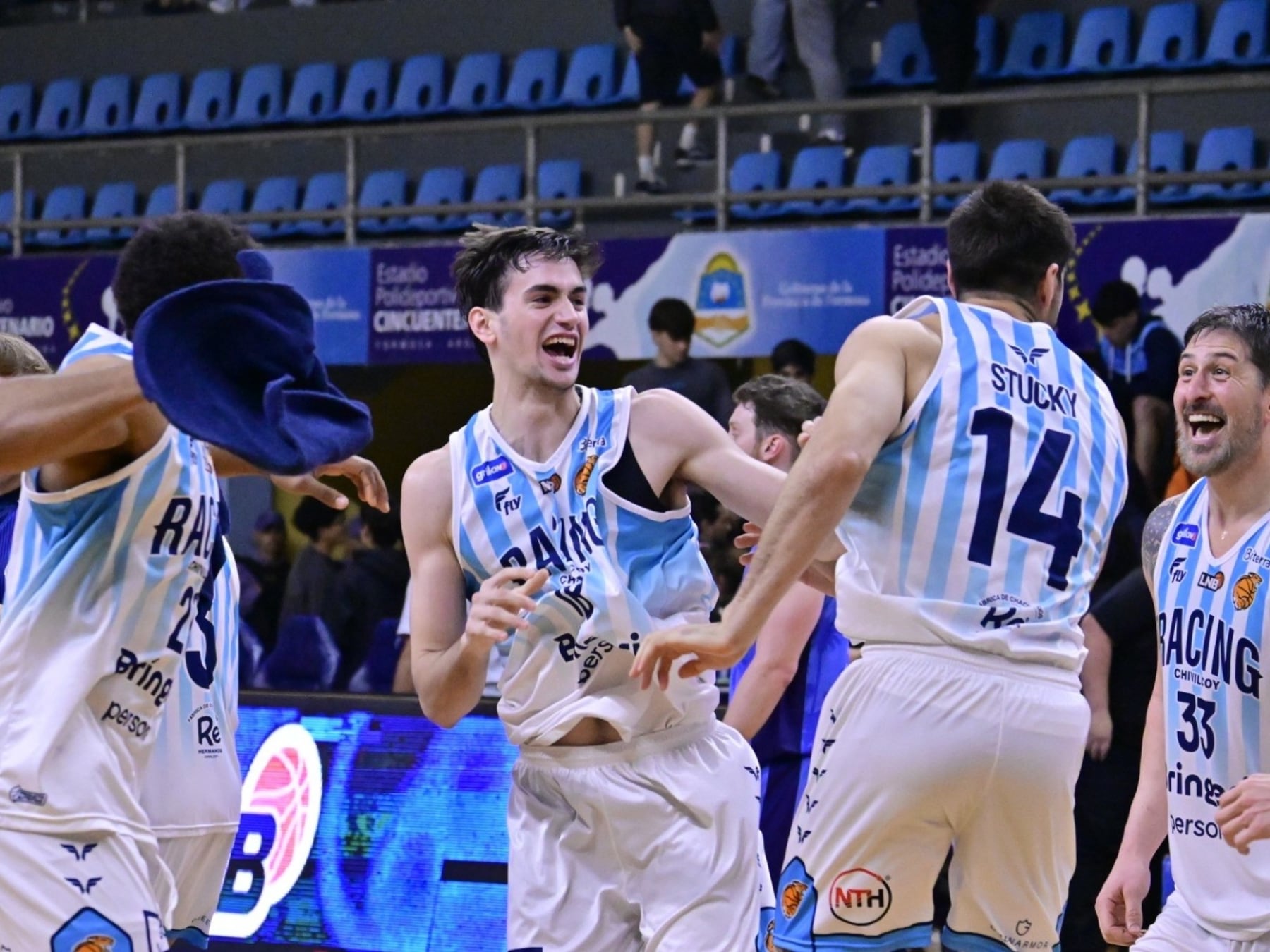De catorce abajo al alargue: Racing de Chivilcoy se sacó la vendas y ganó en Formosa