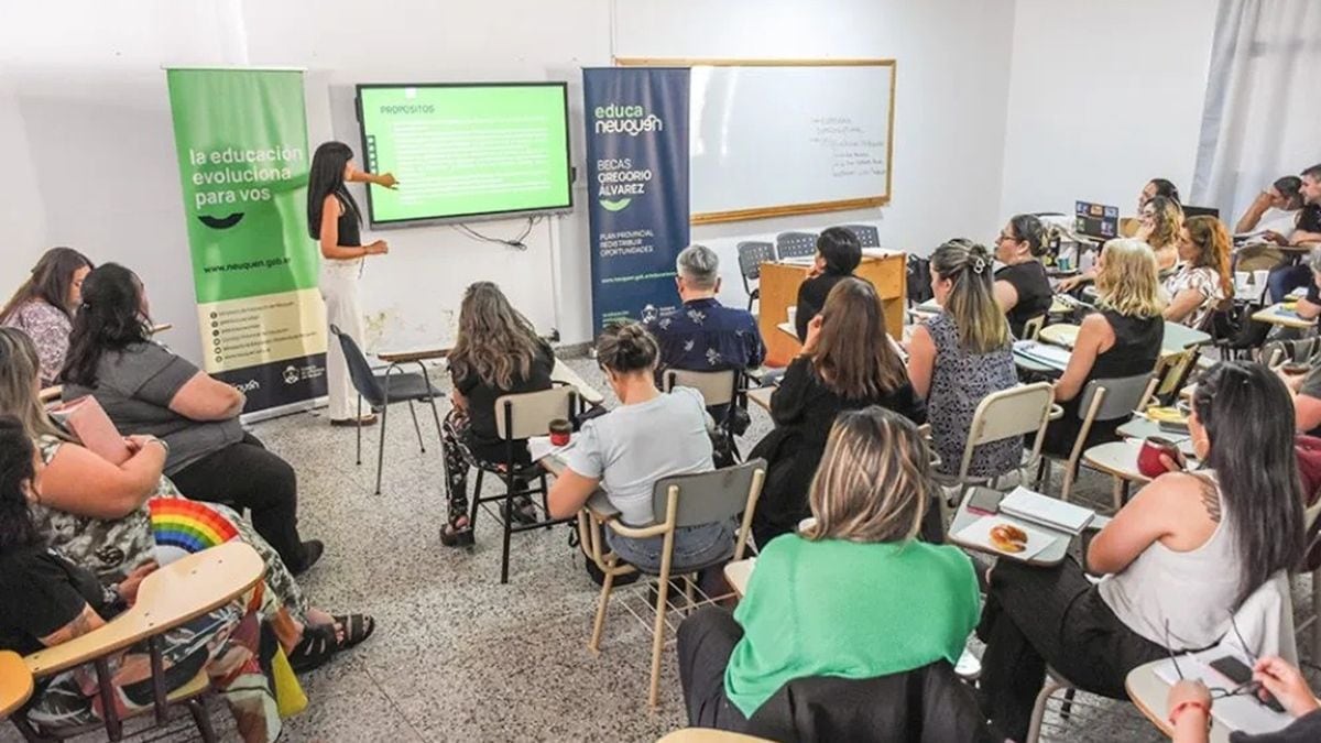 438 estudiantes neuquinos acceden a las becas Gregorio Álvarez y cobrarán a partir del 20 de octubre