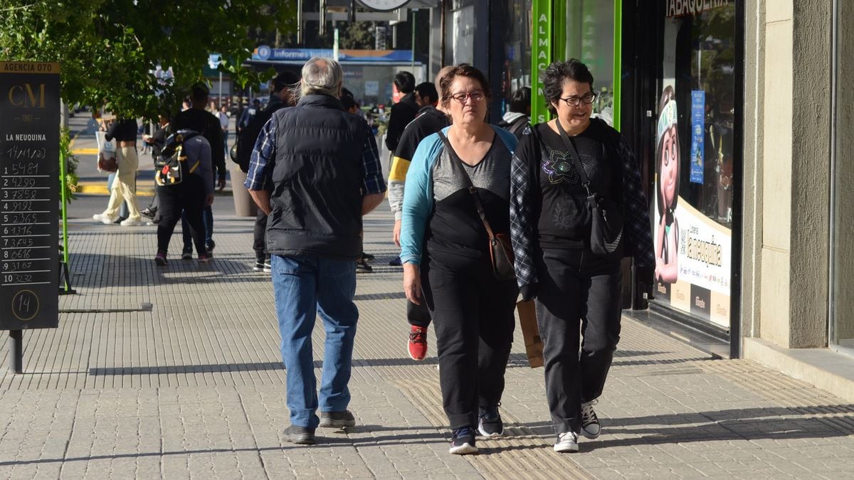 El Día de la Madre en Neuquén se pagó más caro pero se regaló menos: la cuenta que no cierra