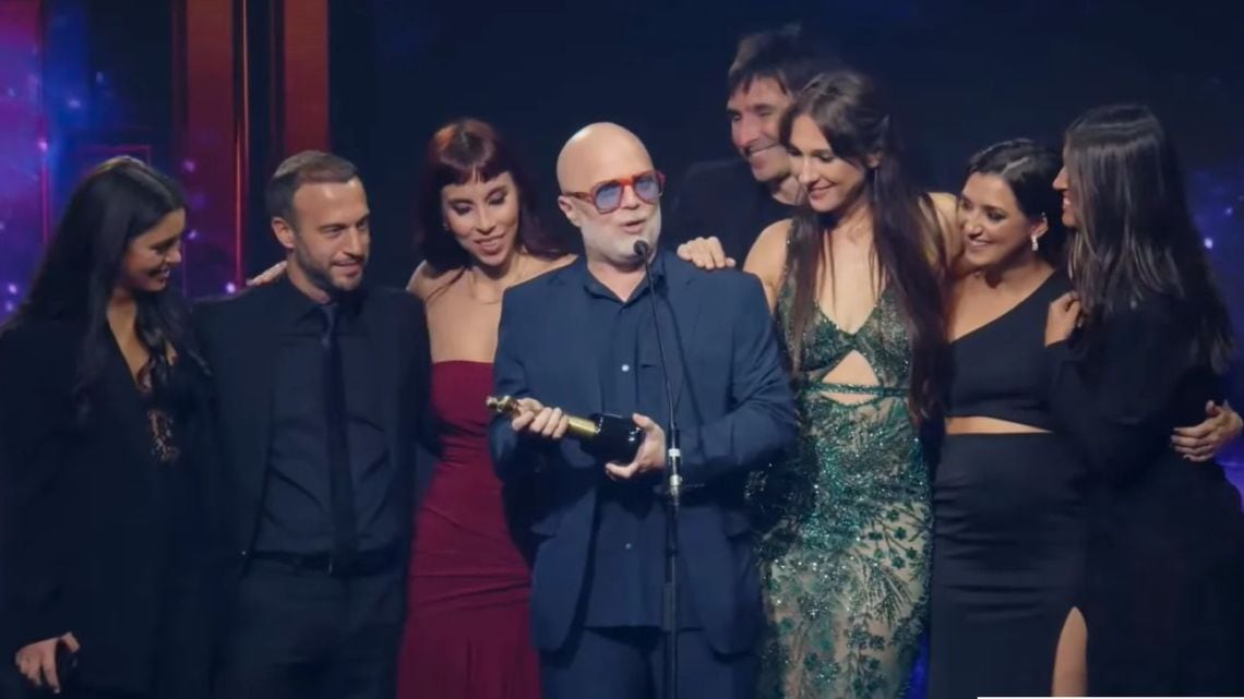 La radio-premio hizo hora de balance y dejó a una en el centro