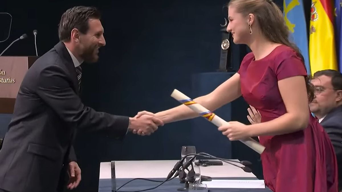 Messi, distinguido en Oviedo con un premio que suma sipitos a su